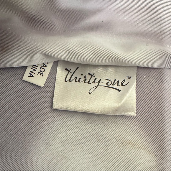 Thirty-One Organizing Utility Tote Black & White “Lotsa Dots” - Picture 5 of 5